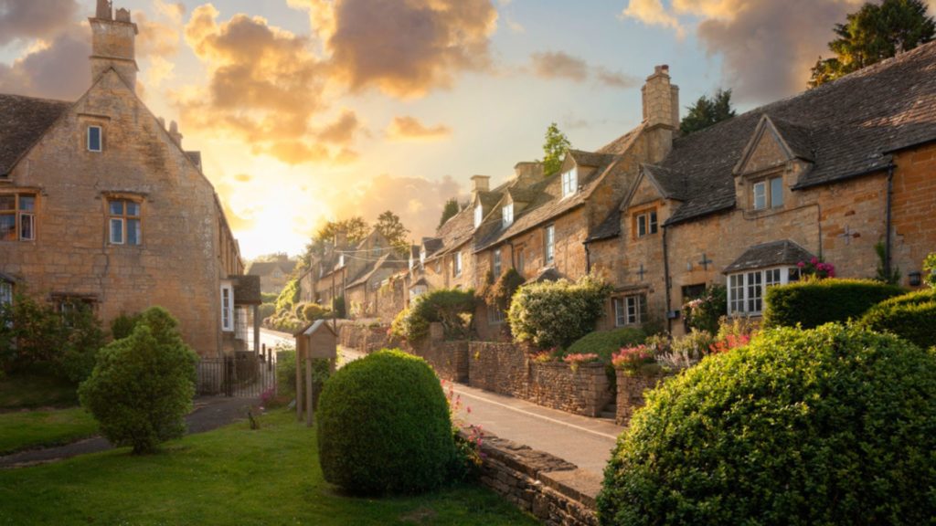 A beautiful line of cottages in the Cotswolds